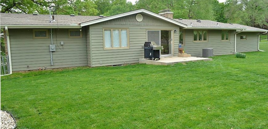 Homes for Sale in Kansas City, MO 64116 | 226 NE Evansdale Road