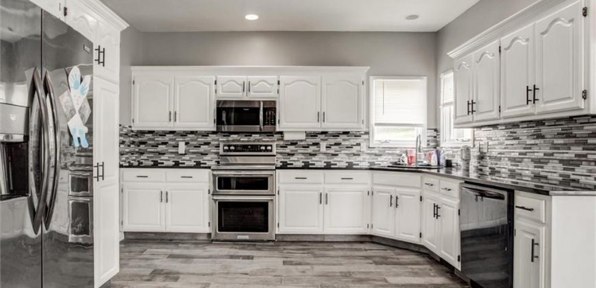 Homes for Sale in Kansas City, MO 64119 | 6700 N Charlston Drive