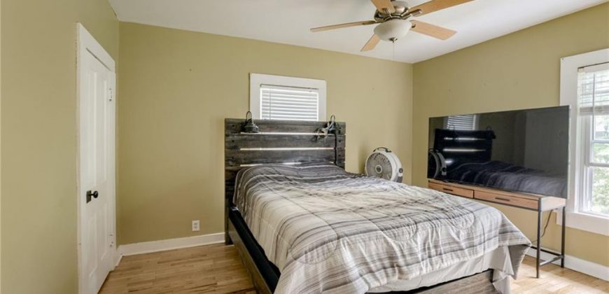 Homes for Sale in Liberty, MO 64068 | 90 N Ridge Avenue