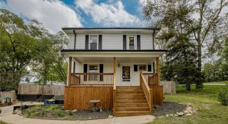 Homes for Sale in Liberty, MO 64068 | 90 N Ridge Avenue