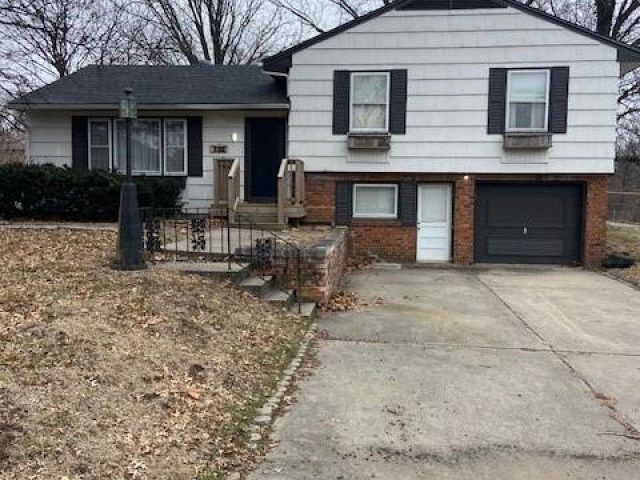 Homes for Sale in Kansas City, MO 64155 | 713 NE 114th Terrace