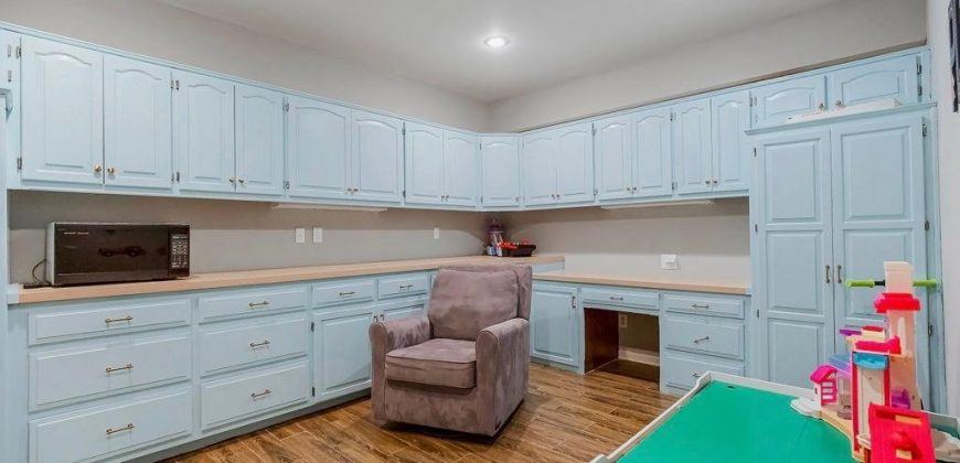 Homes for Sale in Liberty, MO 64068 | 1129  Camelot Hill Street