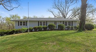 Homes for Sale in Kansas City, MO 64157 | 9382 N Cookingham Drive