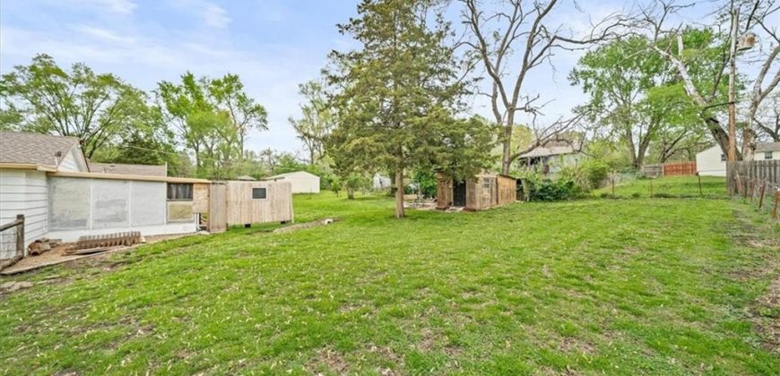 Homes for Sale in Kansas City, MO 64151 | 6425 N Edison Avenue