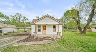 Homes for Sale in Kansas City, MO 64151 | 6425 N Edison Avenue
