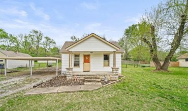 Homes for Sale in Kansas City, MO 64151 | 6425 N Edison Avenue