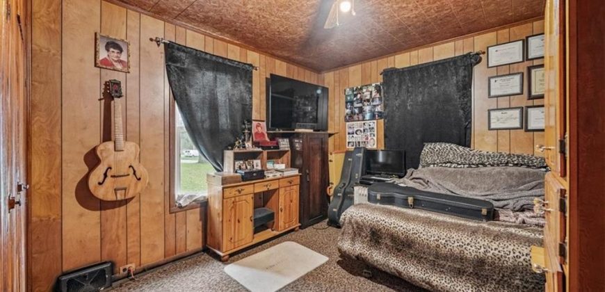 Homes for Sale in Kansas City, MO 64151 | 6425 N Edison Avenue