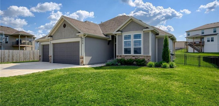 Homes for Sale in Kansas City, MO 64155 | 9424 N Belleview Avenue