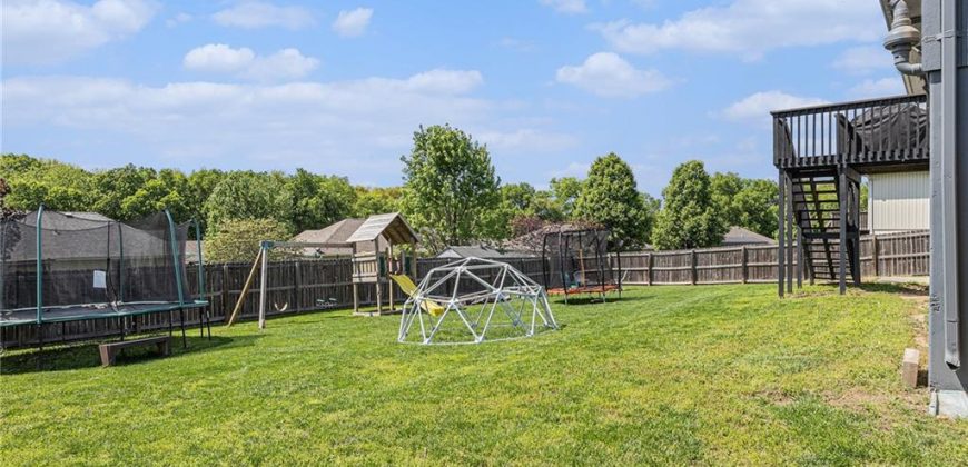 Homes for Sale in Smithville, MO 64089 | 18604  Primrose Street