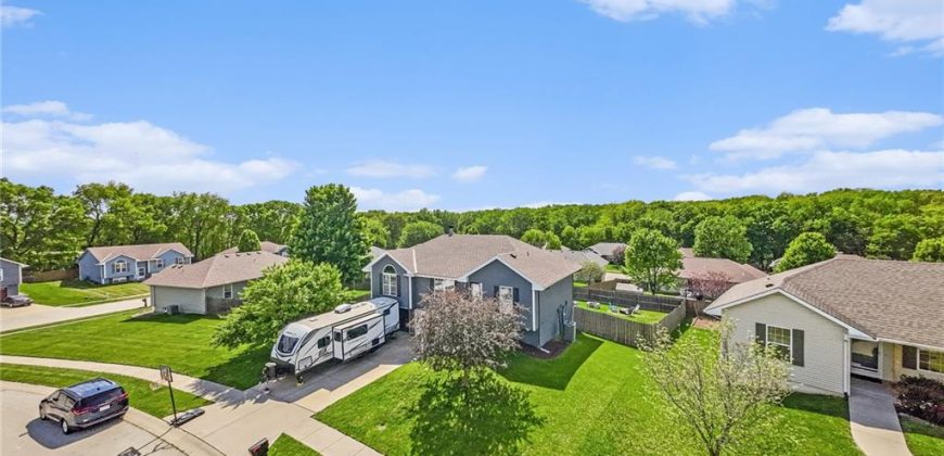 Homes for Sale in Smithville, MO 64089 | 18604  Primrose Street