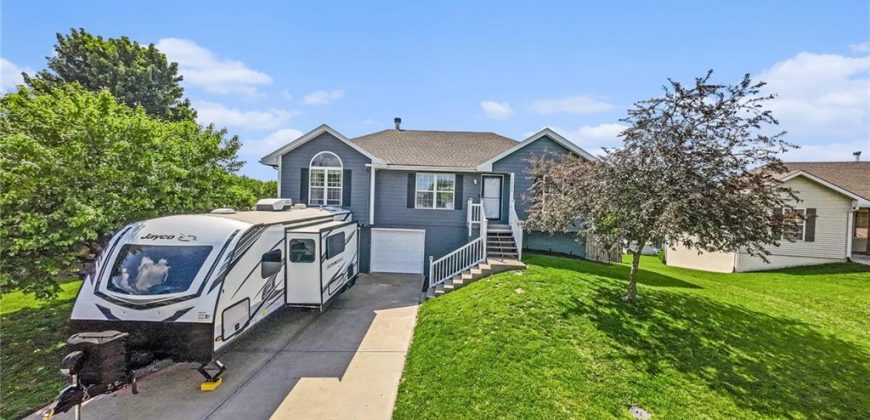 Homes for Sale in Smithville, MO 64089 | 18604  Primrose Street
