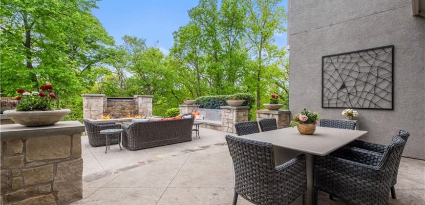 Homes for Sale in Parkville, MO 64152 | 6069  Southlake Drive