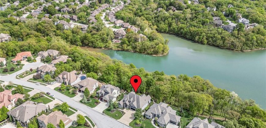 Homes for Sale in Parkville, MO 64152 | 6069  Southlake Drive