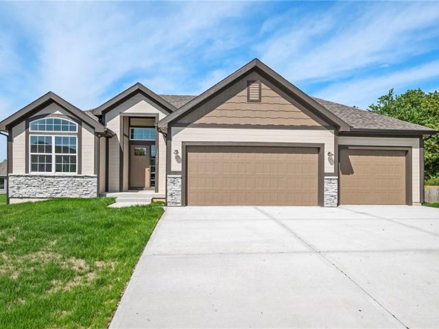 Homes for Sale in Excelsior Springs, MO 64024 | 12415  Morgan Street