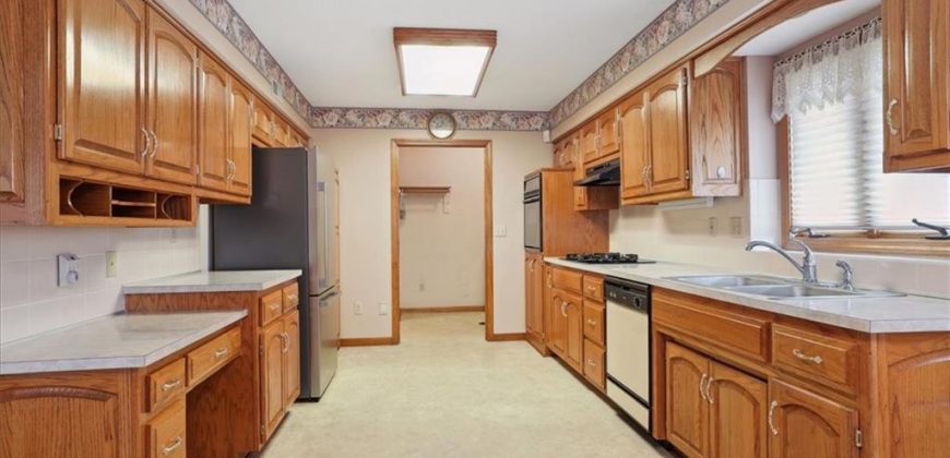 Homes for Sale in Gladstone, MO 64119 | 6016 NE Gladstone Lane