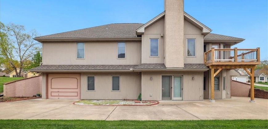 Homes for Sale in Gladstone, MO 64119 | 6016 NE Gladstone Lane