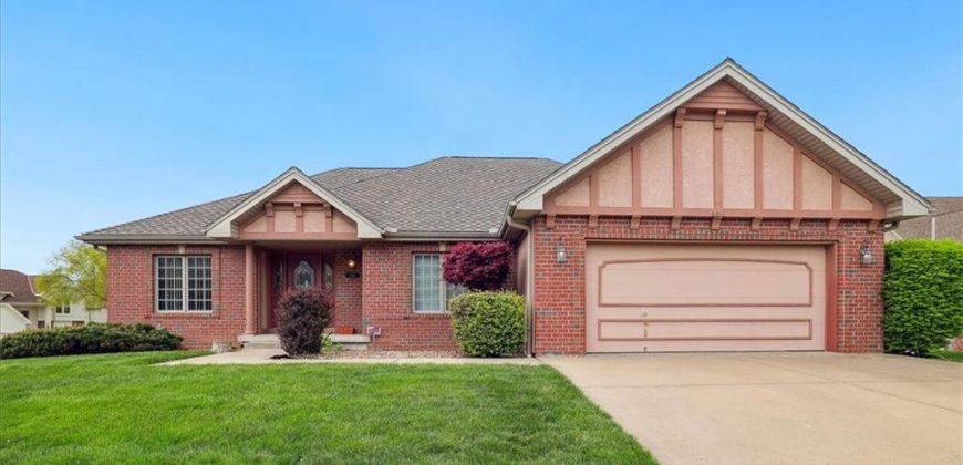 Homes for Sale in Gladstone, MO 64119 | 6016 NE Gladstone Lane