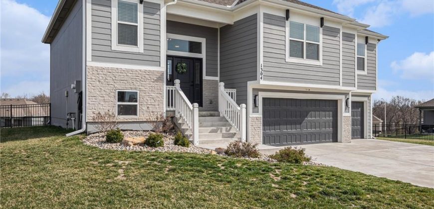 Homes for Sale in Kansas City, MO 64165 | 1304 NE 123rd Street