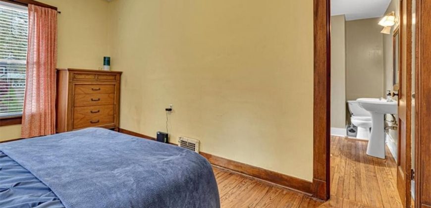 Homes for Sale in Excelsior Springs, MO 64024 | 733  Magnolia Avenue