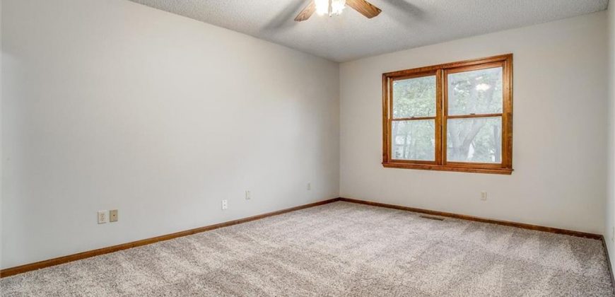 Homes for Sale in Kansas City, MO 64151 | 4008 NW 75th Street