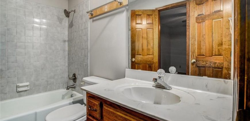 Homes for Sale in Kansas City, MO 64151 | 4008 NW 75th Street