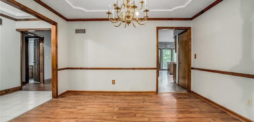 Homes for Sale in Kansas City, MO 64151 | 4008 NW 75th Street