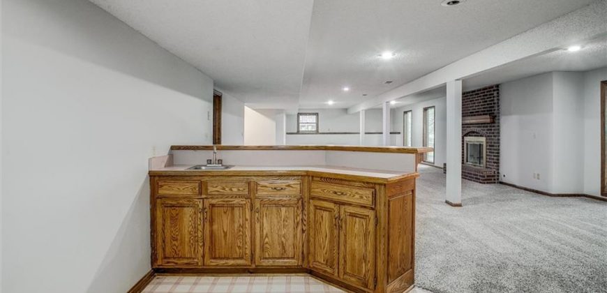 Homes for Sale in Kansas City, MO 64151 | 4008 NW 75th Street