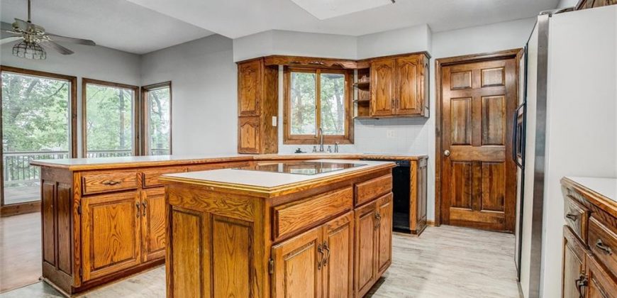 Homes for Sale in Kansas City, MO 64151 | 4008 NW 75th Street