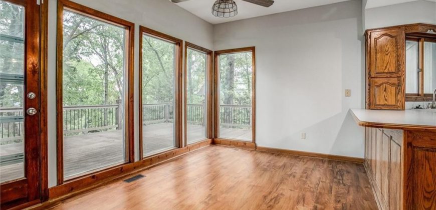 Homes for Sale in Kansas City, MO 64151 | 4008 NW 75th Street