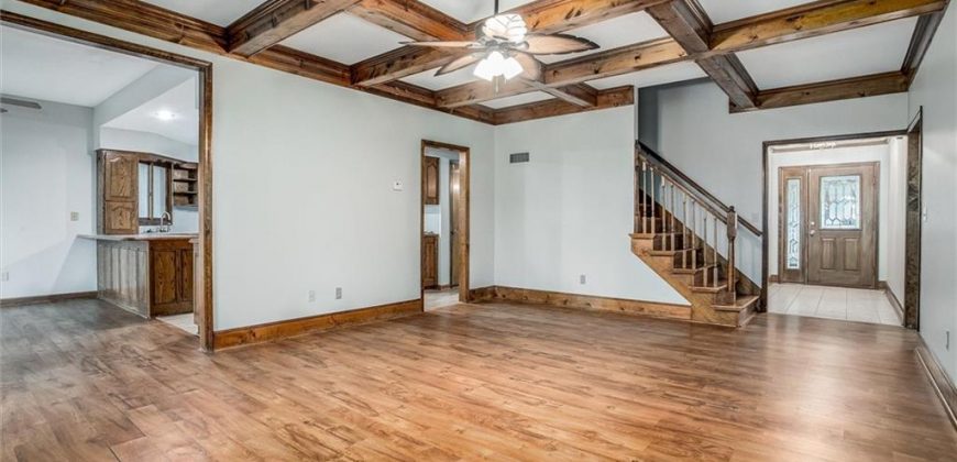 Homes for Sale in Kansas City, MO 64151 | 4008 NW 75th Street