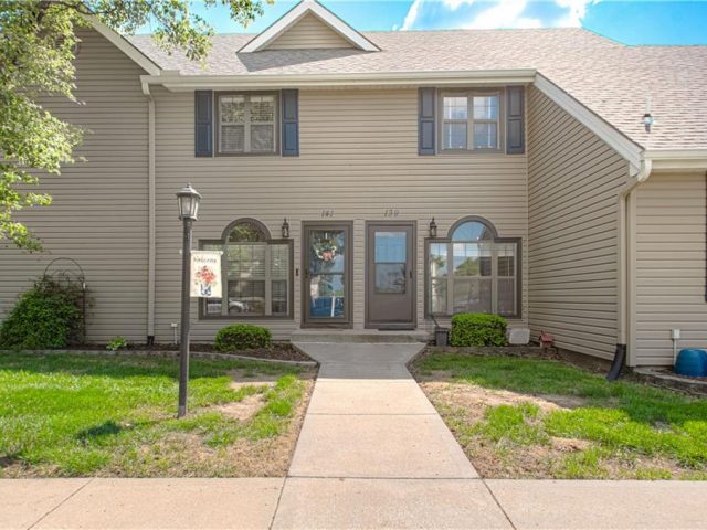 Homes for Sale in Smithville, MO 64089 | 141  Stonebridge Lane