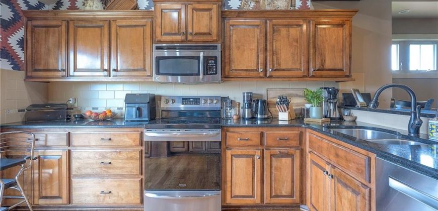 Homes for Sale in Kansas City, MO 64157 | 10111 N Tullis Drive