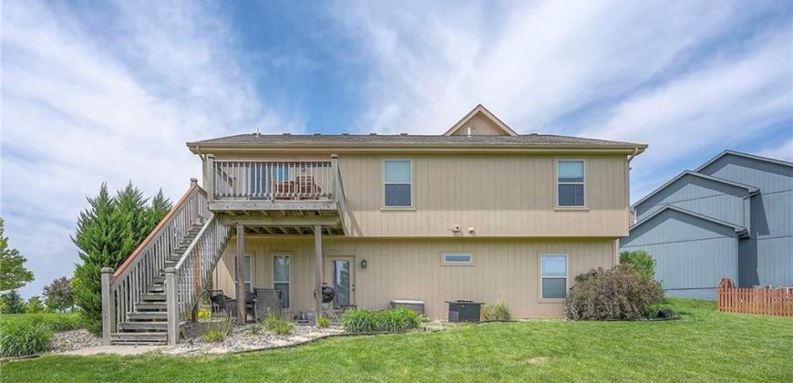 Homes for Sale in Kansas City, MO 64157 | 10111 N Tullis Drive