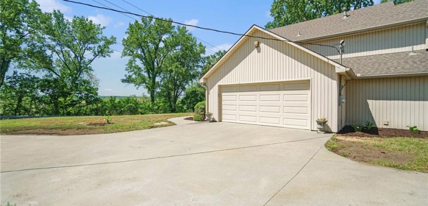 Homes for Sale in Parkville, MO 64152 | 11000 NW FF Highway