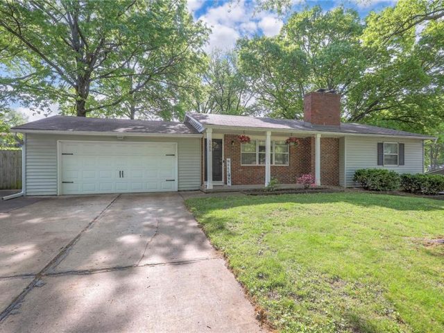 Homes for Sale in Kansas City, MO 64151 | 5805 N Belton Avenue