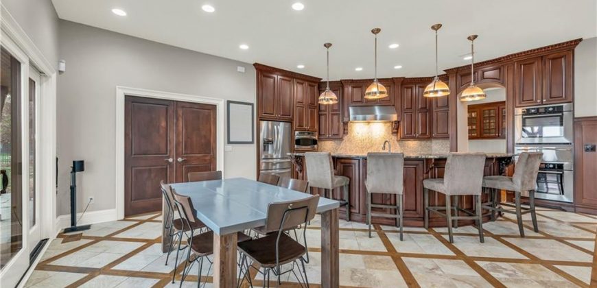 Homes for Sale in Parkville, MO 64152 | 6420 N National Drive