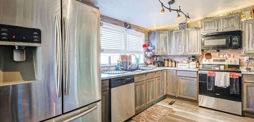 Homes for Sale in Dearborn, MO 64439 | 112 E 2nd Street