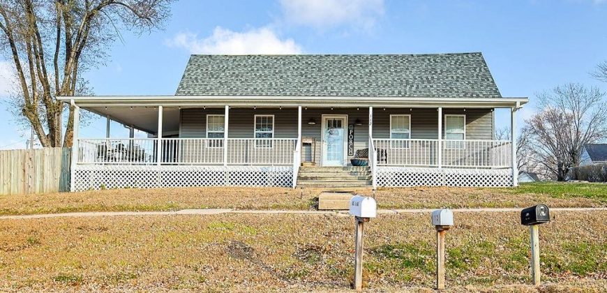 Homes for Sale in Dearborn, MO 64439 | 112 E 2nd Street