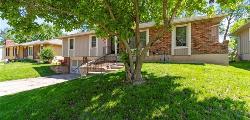 Homes for Sale in Kansas City, MO 64118 | 817 NE 81st Street