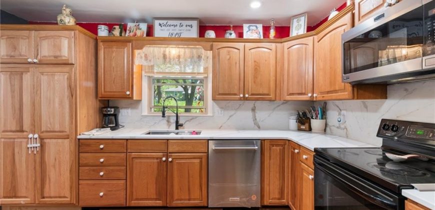Homes for Sale in Kansas City, MO 64118 | 817 NE 81st Street