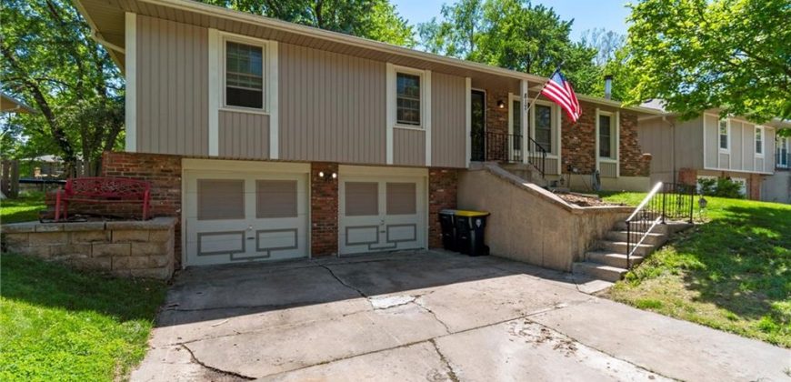Homes for Sale in Kansas City, MO 64118 | 817 NE 81st Street