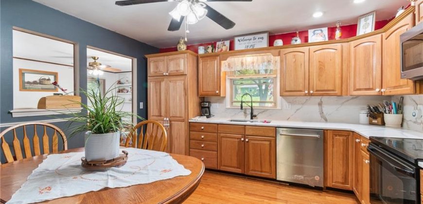 Homes for Sale in Kansas City, MO 64118 | 817 NE 81st Street