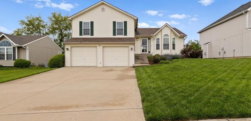 Homes for Sale in Kansas City, MO 64153 | 8426 N Winfield Avenue