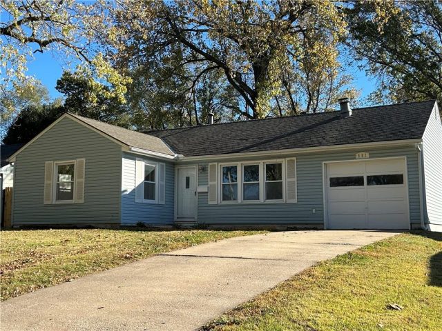 Homes for Sale in Gladstone, MO 64118 | 601 NE 67th Place