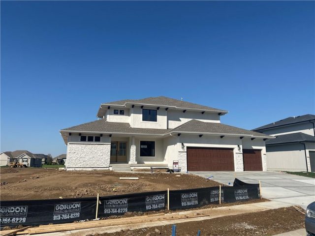 Homes for Sale in Kearney, MO 64060 | 2315  Fishing Lane