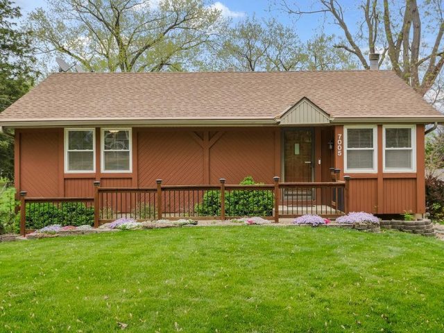 Homes for Sale in Gladstone, MO 64118 | 7005 NE Kranz Road
