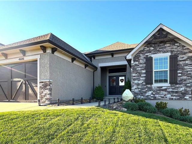 Homes for Sale in Kansas City, MO 64151 | 4606 NW 71st Street