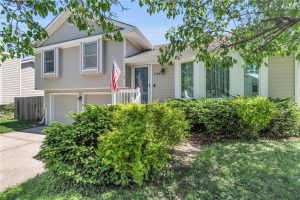 7109-N-Crystal-Avenue-mls-2545127-image-1