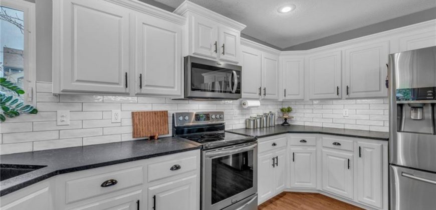 Homes for Sale in Kansas City, MO 64157 | 8108 NE 112th Street