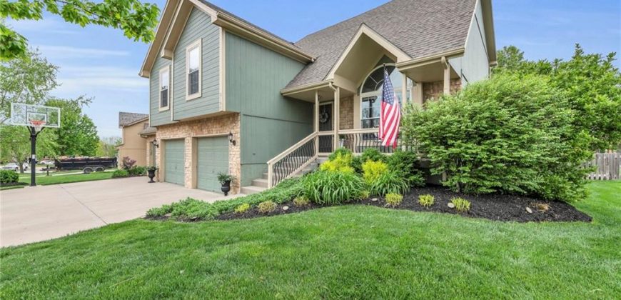 Homes for Sale in Kansas City, MO 64157 | 8108 NE 112th Street